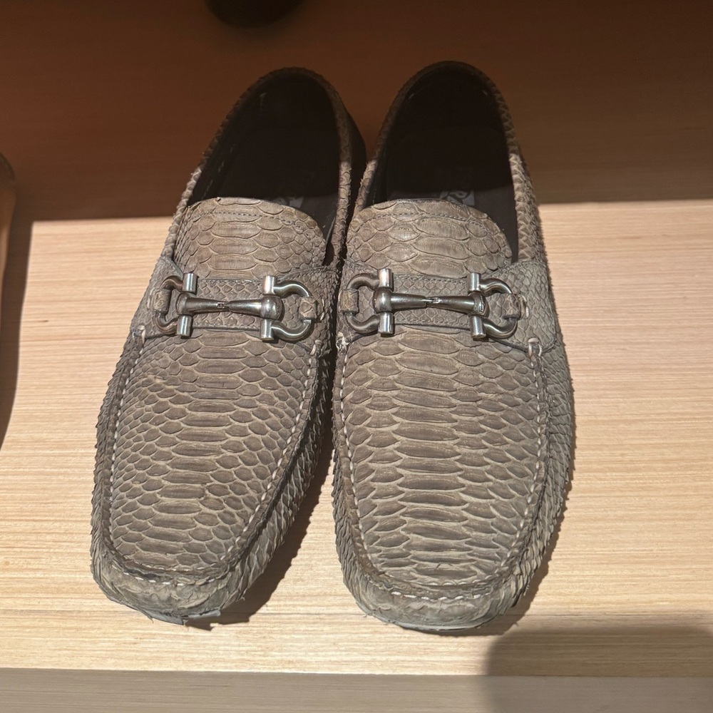 Salvatore Ferragamo Textured olive Loafers